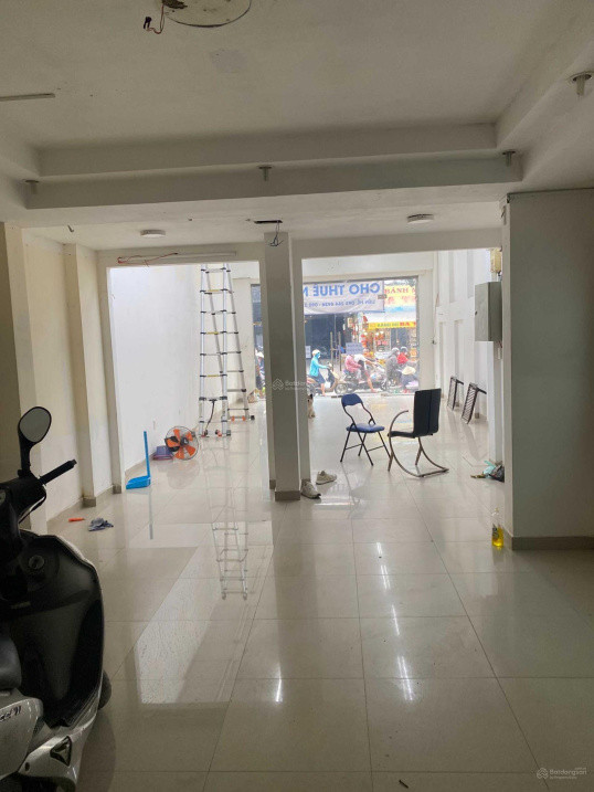 Cho thuê Mặt bằng or NC Góc 2 MTĐ Cách Mạng Tháng Tám , P.11 , Quận 3